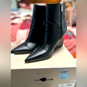 Marc Fisher Size 11 Wedge Boot